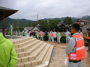 環境美化活動に参加しました。