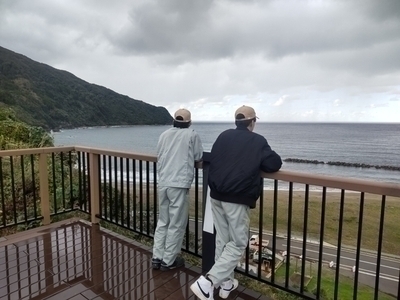 *古浦海水浴場展望台(休憩中)
